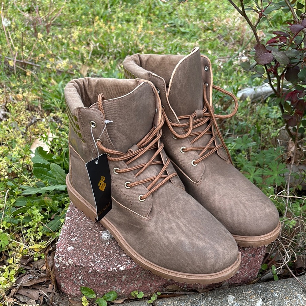 Rocawear Studded Ankle Gold Logo Boots Tan Size 11